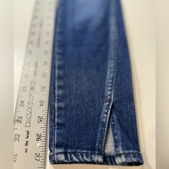REVOLVE Jeans AMO High Rise Twist Crop Blue Denim in Sweetheart Wash SZ 27 NEW! - Picture 15 of 16